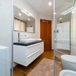 Apartament Seaside House Andrea - 3br With Balcony & Sea View By Irundo