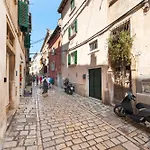 Seaside House Andrea - 3br With Balcony & Sea View By Irundo Apartament