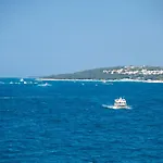 Seaside House Andrea - 3br With Balcony & Sea View By Irundo Rovinj