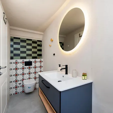 Seaside House Andrea - 3br With Balcony & Sea View By Irundo Apartment Rovinj