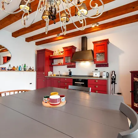 Seaside House Andrea - 3br With Balcony & Sea View Rovinj