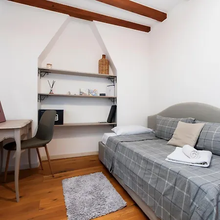 Seaside House Andrea - 3br With Balcony & Sea View By Irundo * Rovinj