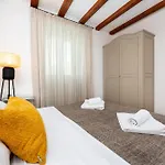 Appartement Seaside House Andrea - 3br With Balcony & Sea View By Irundo *