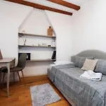 Seaside House Andrea - 3br With Balcony & Sea View By Irundo * Rovinj