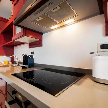 Apartment Seaside House Andrea - 3br With Balcony & Sea View Rovinj