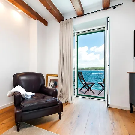 Seaside House Andrea - 3br With Balcony & Sea View By Irundo Appartement Rovinj