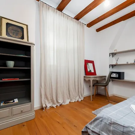 Apartment Seaside House Andrea - 3br With Balcony & Sea View *